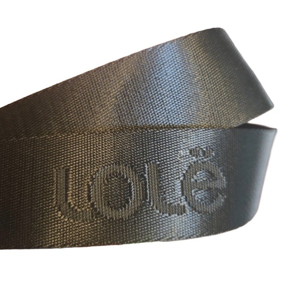 LOLE Unisex Fanny Pack Belt Bag Adjustable Crossbody Waist Bag Black - Picture 5 of 6